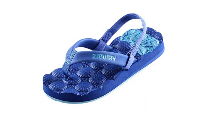 涼鞋代工(gōng)廠有(yǒu)哪些服務(wù)優勢?為(wèi)何得到歡迎?